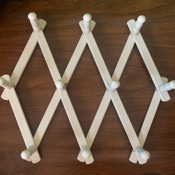 No Label Off White Wall Organizer - Picture 3 of 5